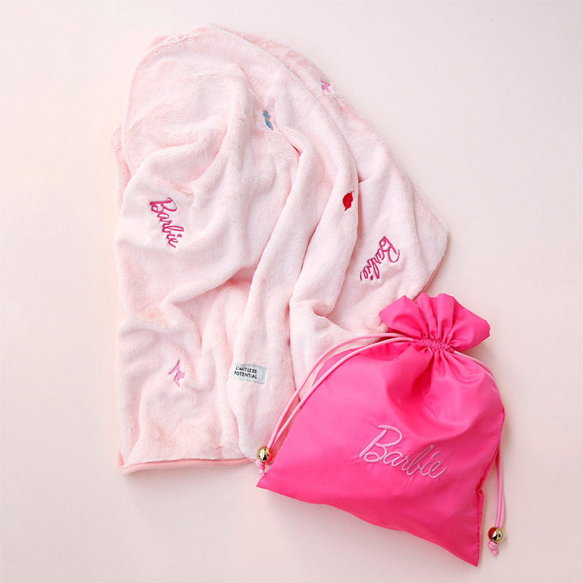 バービー 巾着付きブランケット - バービー公式オンラインストア